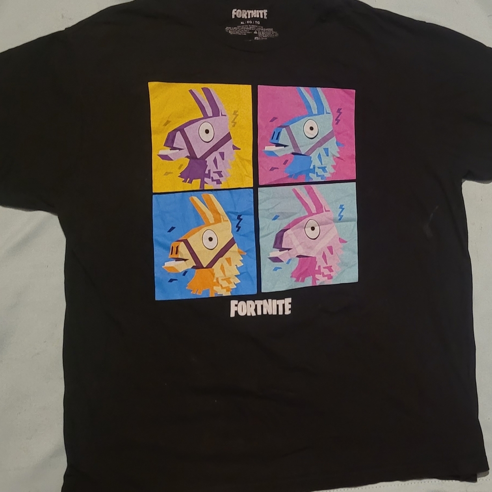 Fortnite Black T-shirt Size XLarge